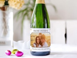 Personalisiertes Sektetikett mit Ostergrüßen