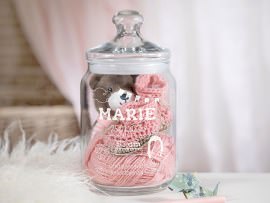 Babygeschenke im Glas verpackt