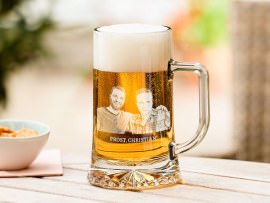 Bierkrug mit Gravur