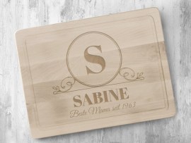 Holzschneidebrett mit Gravur