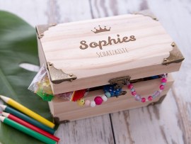 Gravierte Schatzruhe für Kinder