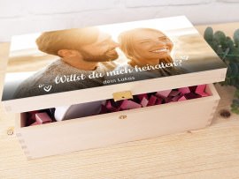 Heiratsantrag mit Erinnerungsbox