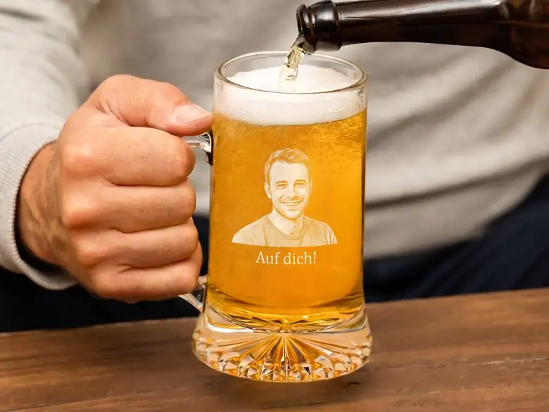 Bierglas mit Gravur