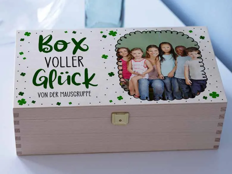 Geschenkbox mit Glückwünschen