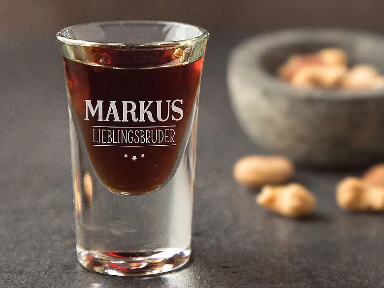 Graviertes Schnapsglas Geschenk für Bruder