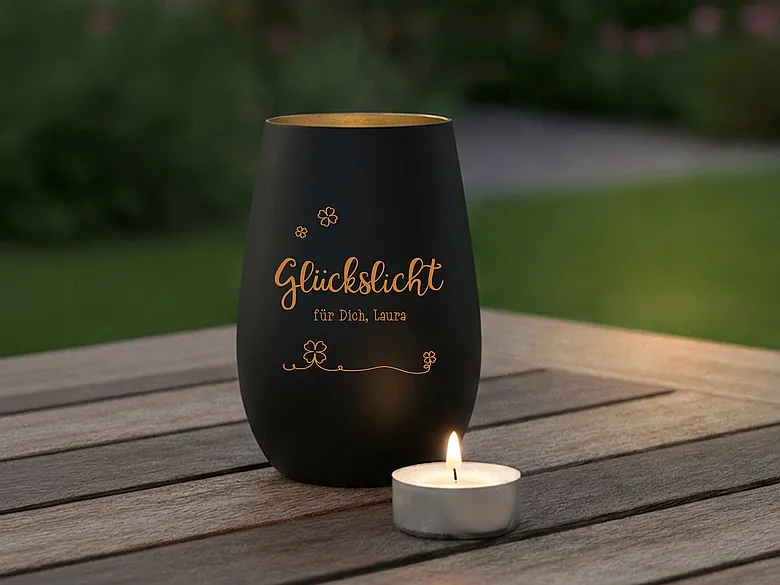 Graviertes Windlicht
