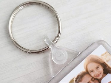 Schlüsselanhänger aus Acryl personalisiert nach Wunsch – Mimo