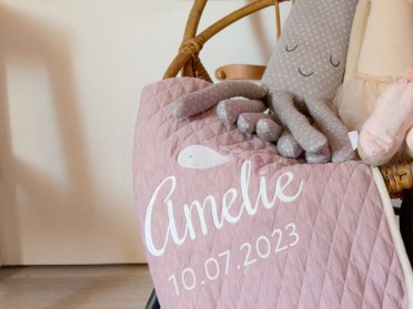 Babydecke Rosa Stuhl