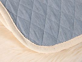 Krabbeldecke mit Namen Naht