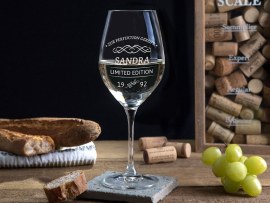 Graviertes Weinglas
