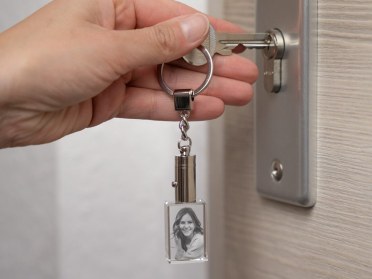 Schlüsselanhänger aus Glas mit Foto selbst gestalten