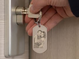 Schlüsselanhänger mit Fotogravur