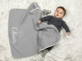 Bestickte Babydecke