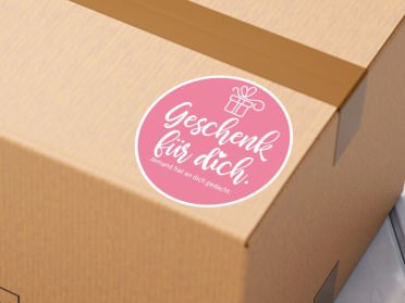 Geschenk an Empfänger liefern