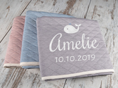 Bestickte Babydecke