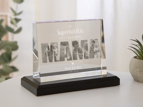 Glasfoto Mama Superheldin