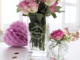 Vase mit Collage graviert