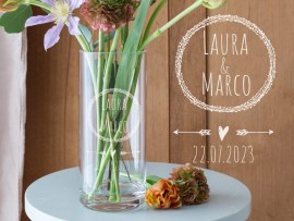Vase mit Collage graviert