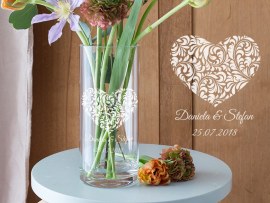 Vase mit Collage graviert