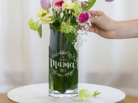 Vase mit Collage graviert
