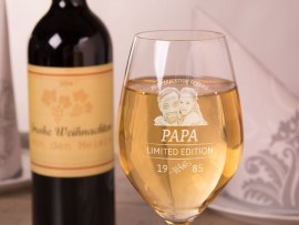 Weißweinglas mit Foto Papa