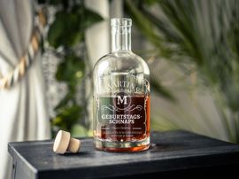 Gravierte Flasche Geburtstagsschnaps