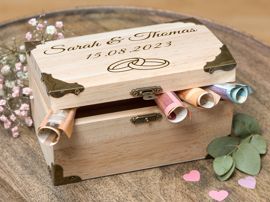 Gravierte Schatztruhe mit Namen