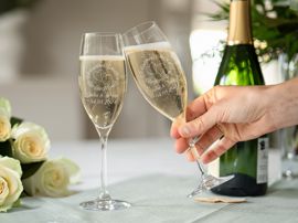 Gravierte Sektgläser