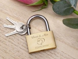 Liebesschloss mit Gravur