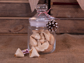 Keksglas Mit Glückskeksen und Geld